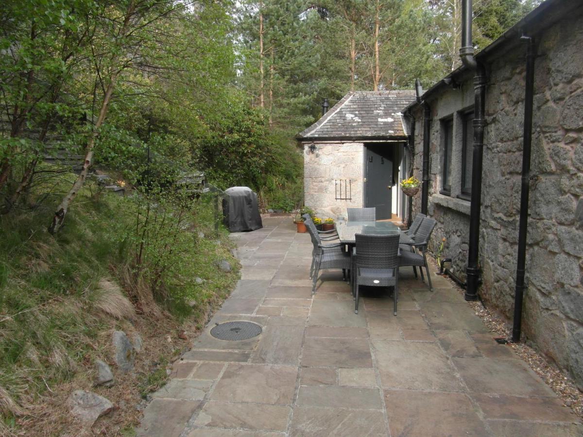 Amazing Cottage With Private Indoor Swim Pool And Hot Tub Grantown-on-Spey Exteriör bild