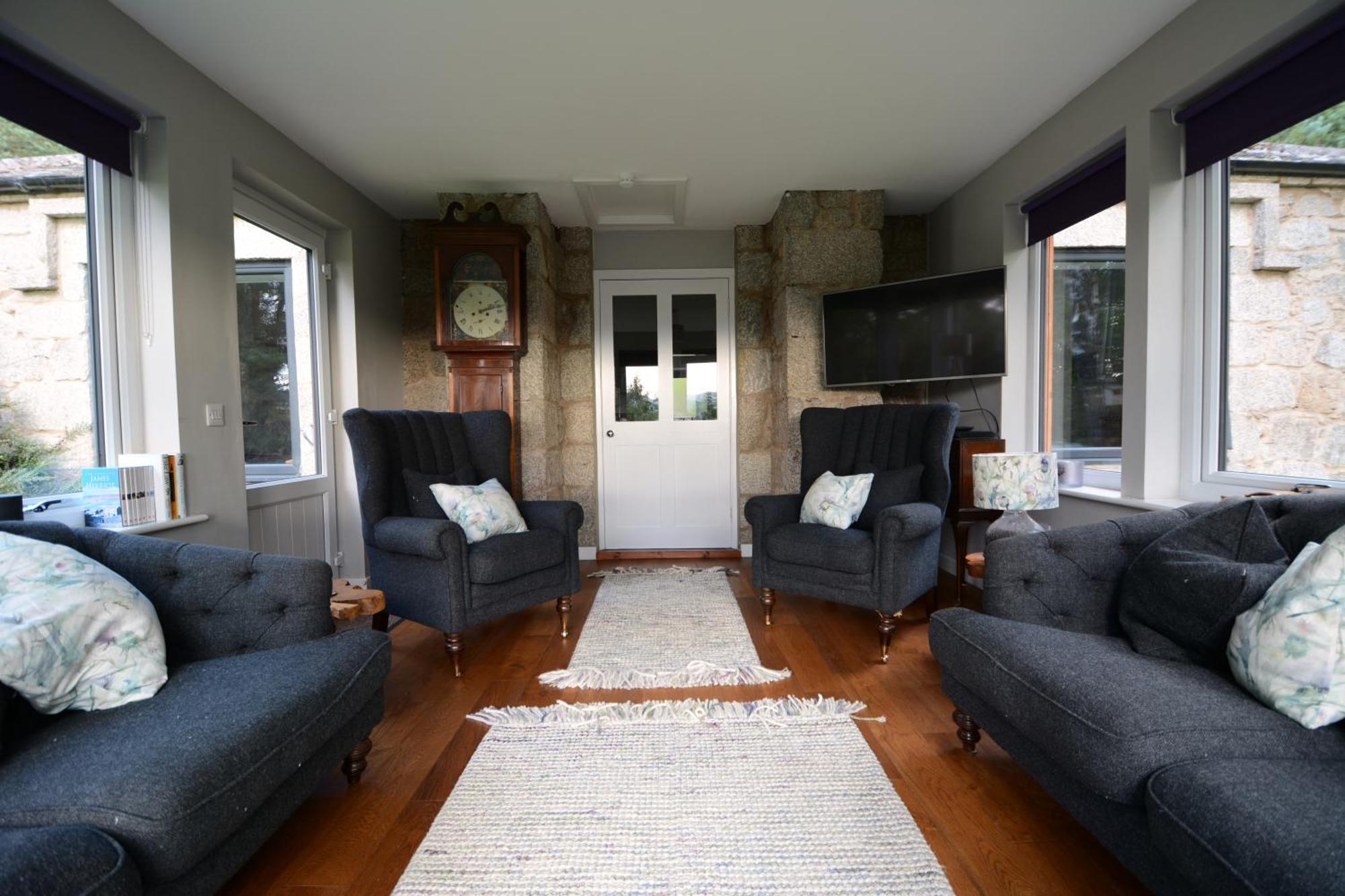 Amazing Cottage With Private Indoor Swim Pool And Hot Tub Grantown-on-Spey Exteriör bild